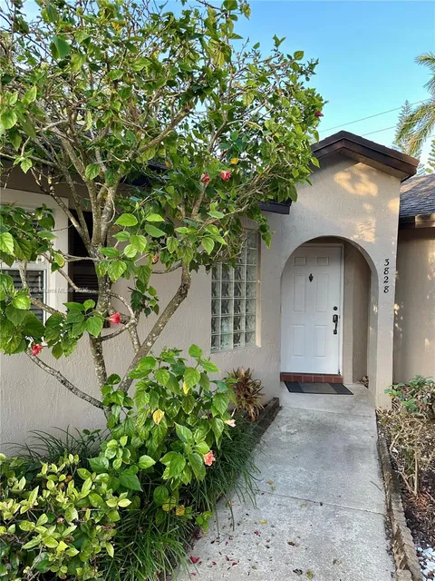 3828 NW 121st Ave, Sunrise, FL MLS: A11769276