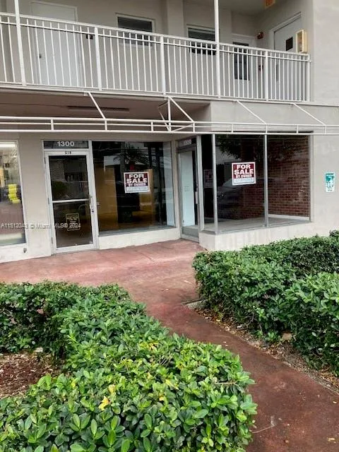 1300 Lincoln Rd Unit C1B  