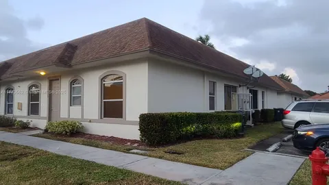 11975 Sturbridge Ln, Wellington, FL MLS: A11773562