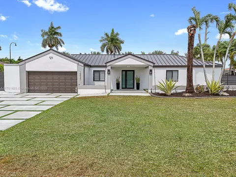 15521 SW 152nd Ter, Miami, FL 33187 - MLS#: A11761825