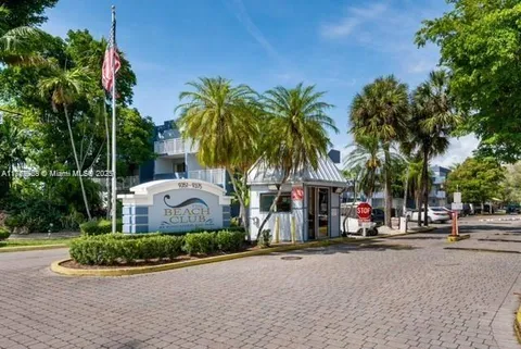 9355 Fontainebleau Blvd Unit C107, Miami, FL MLS: A11768058