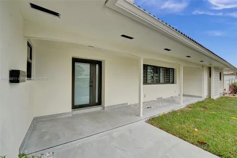517 N Rainbow Dr, Hollywood, FL 33021 - MLS#: A11730211