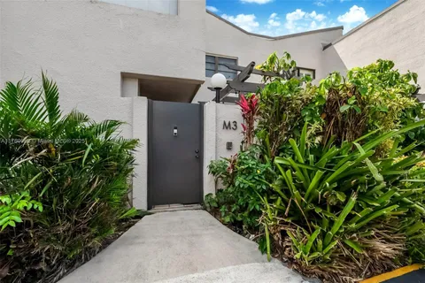 4706 SW 67th Avenue Unit M3, Miami, FL MLS: A11760958