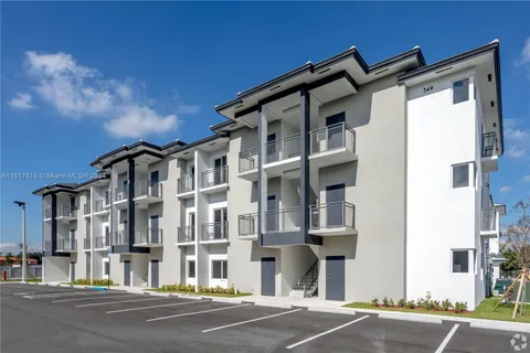 243 W 77th St Unit 102, Hialeah, FL MLS: A11617615