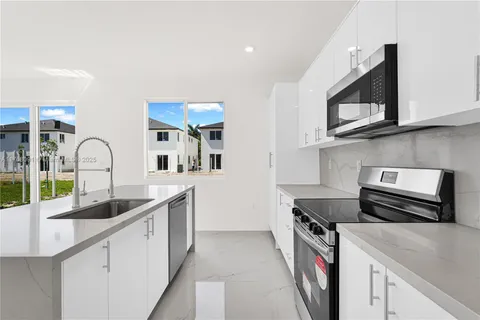 22483 SW 125 Ave Unit A, Miami, FL MLS: A11768091