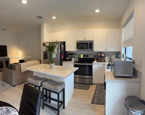 3323 W 106th Ter Unit NO, Hialeah, FL MLS: A11750439
