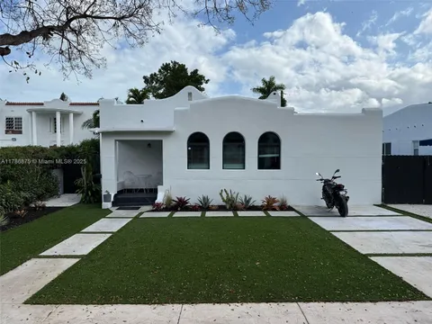 2360 SW 12th St, Miami, FL MLS: A11786875
