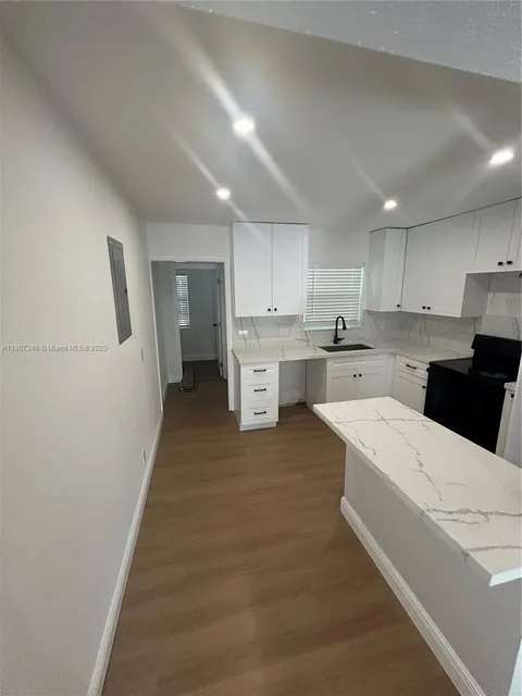 808 SW 15th Ave Unit 0, Fort Lauderdale, FL MLS: A11807345