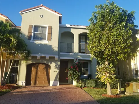 14953 SW 41st Lane, Miami, FL MLS: A11758993