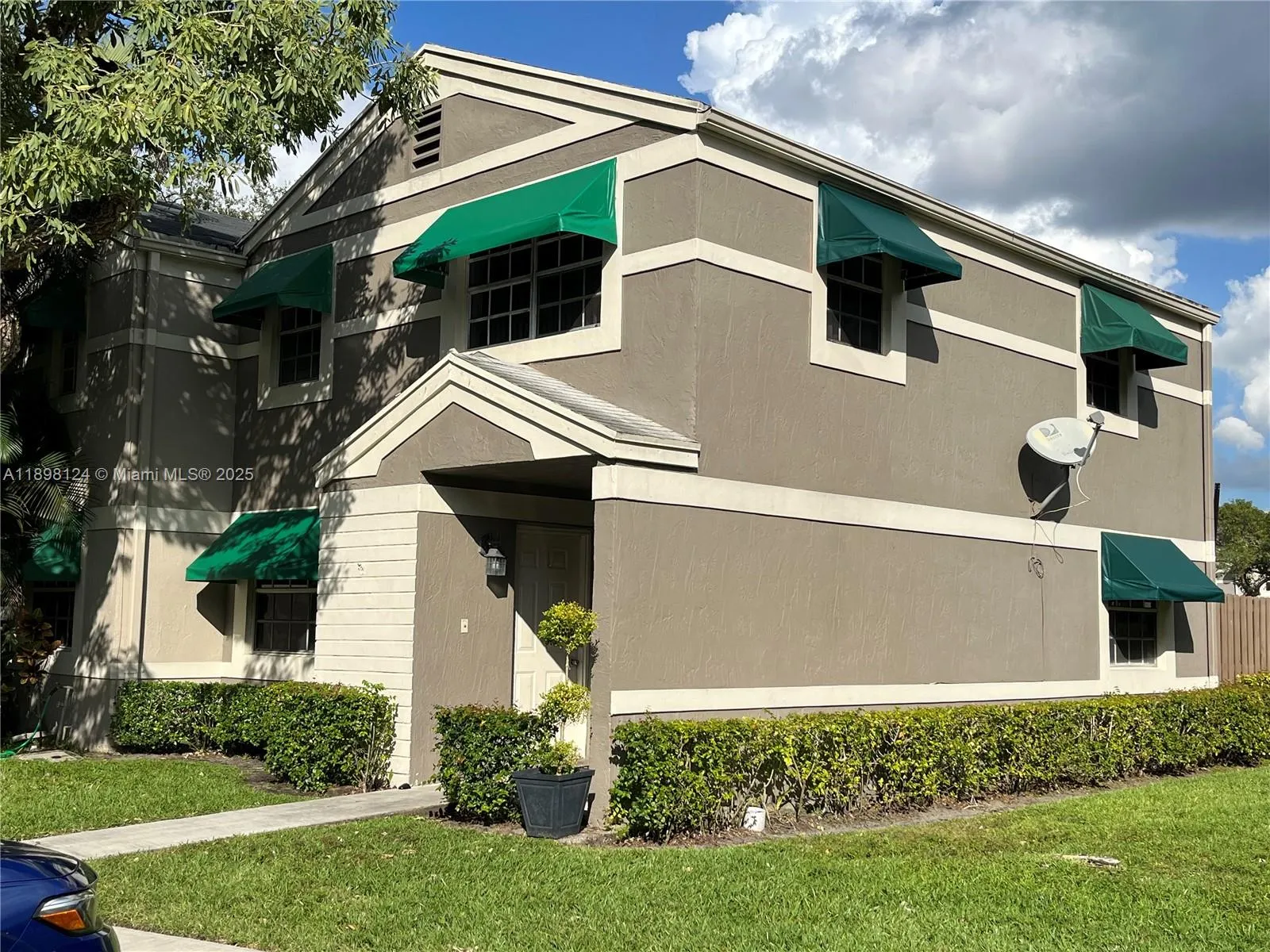 5150 Lake Loop Rd, Cooper City, FL 33330 | A11898124 | Nestfully