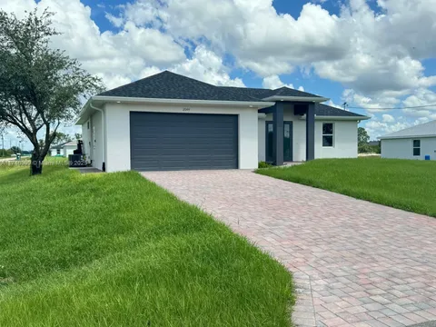 2044 Crawford Ave N, Lehigh Acres, FL MLS: A11746300