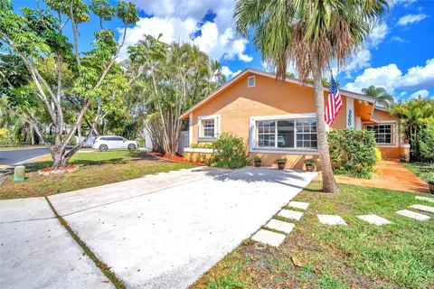 5660 SW 99th Ln, Cooper City, FL MLS: A11773623