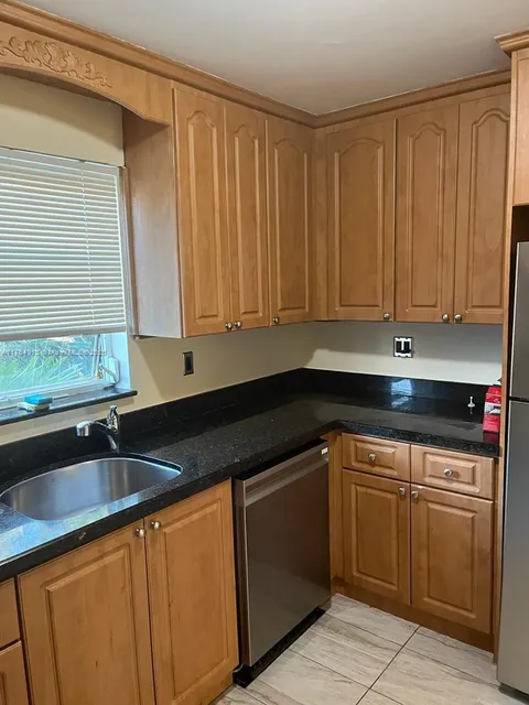 1020 94th St Unit 303, Bay Harbor Islands, FL MLS: A11764918