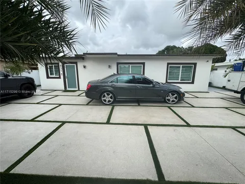831 E 10th Pl, Hialeah, FL 33010 - MLS#: A11715299