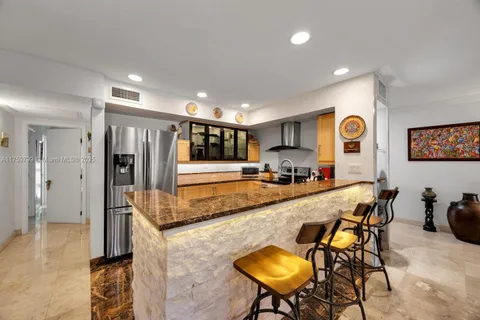 7167 Ballantrae Ct, Miami Lakes, FL MLS: A11759799