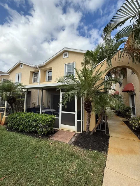 372 Waterside Dr Unit 372, Hypoluxo, FL MLS: A11709460