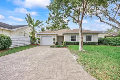 14916 SW 139th Pl, Miami, FL 33186 - MLS#: A11754225