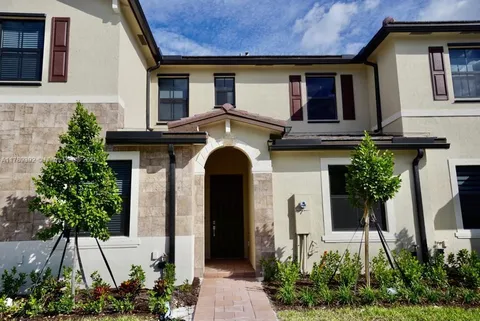 3432 W 113 Place, Hialeah, FL MLS: A11789392