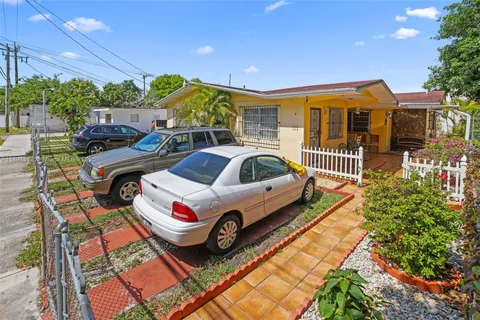 1020 SW 30th Ave, Miami, FL MLS: A11801573