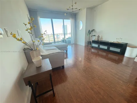 90 SW 3rd St Unit 2010, Miami, FL 33130 - MLS#: A11673458