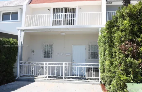 1845 W 73rd Pl Unit 1845, Hialeah, FL MLS: A11783145