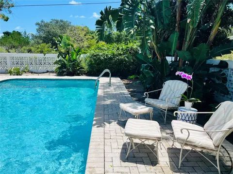 2332 20th Ave, Vero Beach, FL 32960 - MLS#: A11667329
