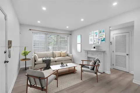 1052 Jefferson Ave Unit 5, Miami Beach, FL 33139 - MLS#: A11612637