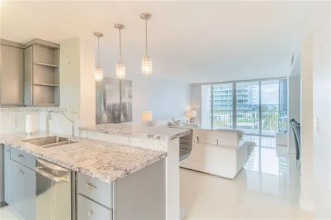 2200 NE 33rd Ave Unit 7J, Fort Lauderdale, FL 33305 - MLS#: A11783621