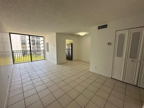 16919 N Bay Rd Unit 617, Sunny Isles Beach, FL MLS: A11803368