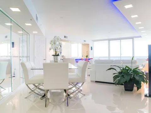 6301 Collins Ave Unit 1402, Miami Beach, FL 33141 - MLS#: A11716178