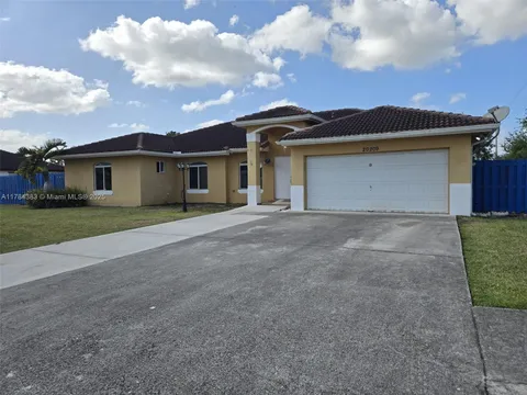 20209 SW 325th St, Homestead, FL MLS: A11784383