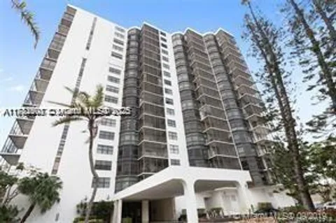 20100 W Country Club Dr Unit PH-03, Aventura, FL MLS: A11782508