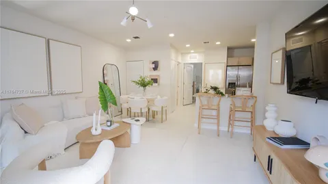 610 NE 2nd Street Unit 301, Dania Beach, FL 33004 - MLS#: A11764727