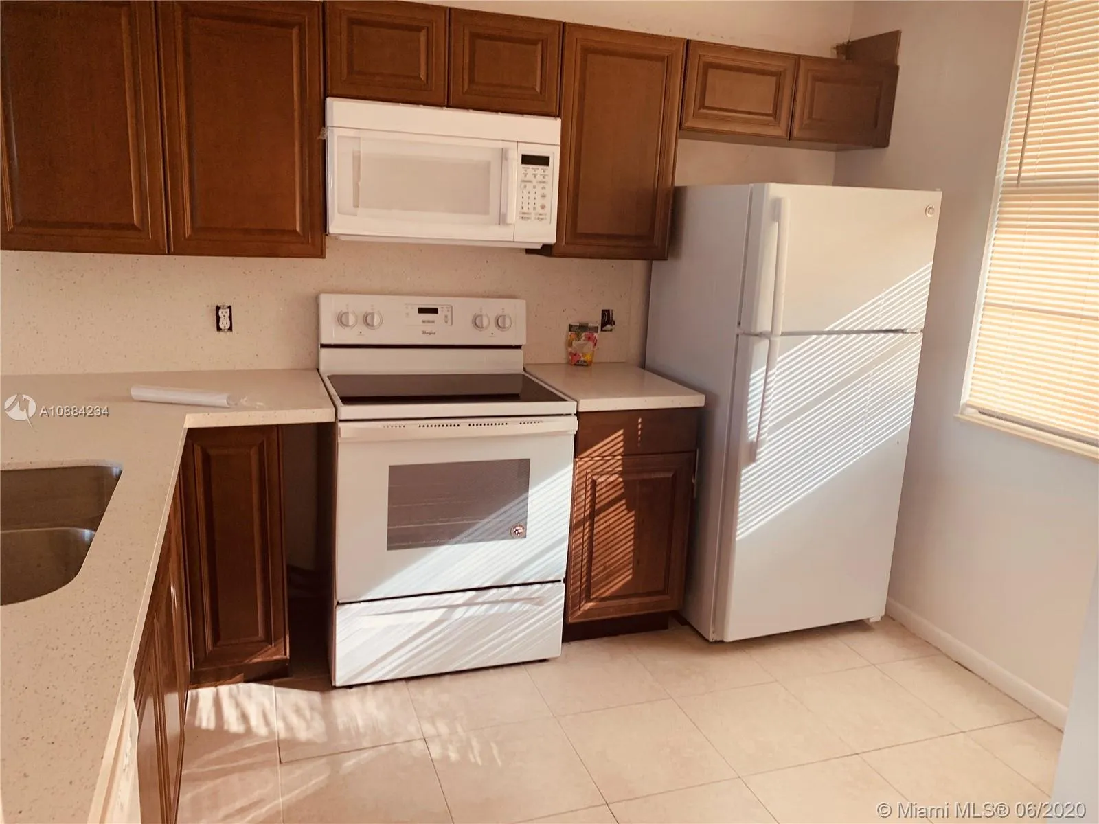 1514 Whitehall Dr Unit 305  