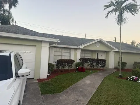 Homestead, FL 33033