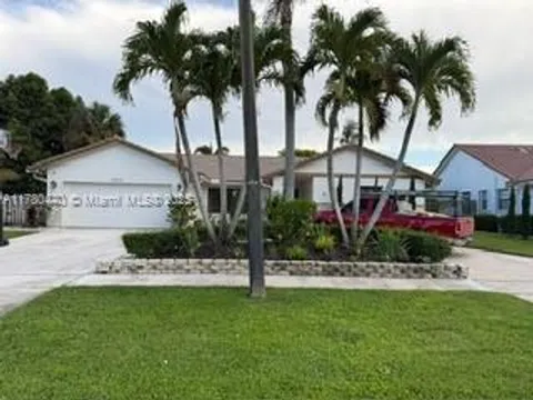 9900 NW 11th St, Plantation, FL MLS: A11780440