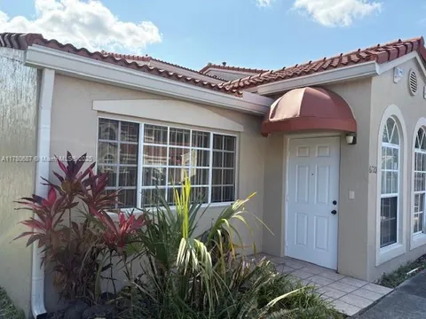6720 NW 166th Ter Unit 401, Miami Lakes, FL 33014 - MLS#: A11780687
