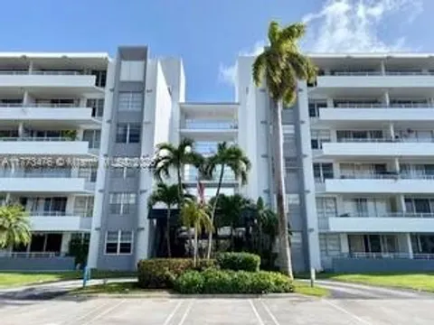1080 94 St Unit 110, Bay Harbor Islands, FL MLS: A11773476