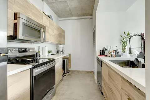 455 NE 25th St Unit 710, Miami, FL MLS: A11803979
