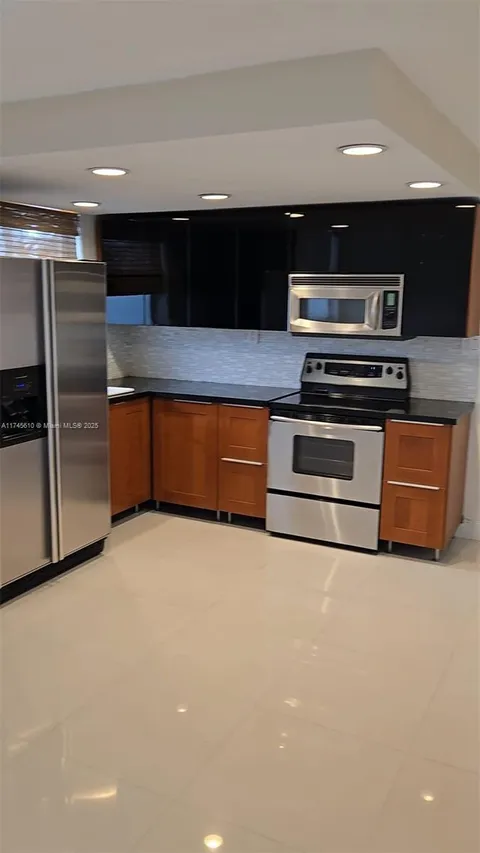 1801 S Treasure Dr Unit 119, North Bay Village, FL 33141 - MLS#: A11745610