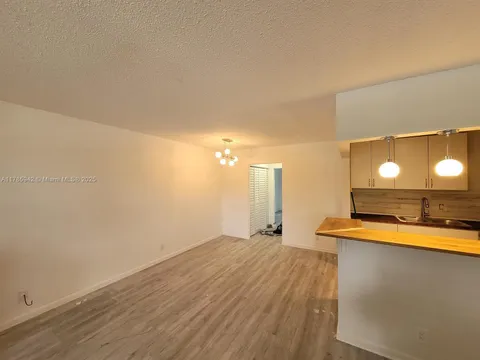 14 Salisbury A Unit 14, West Palm Beach, FL MLS: A11785942