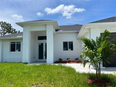 1716 Grant Ave, Cape Coral, FL MLS: A11666100