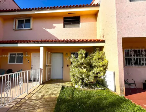 550 SW 115th Ave Unit I08, Sweetwater, FL MLS: A11751285