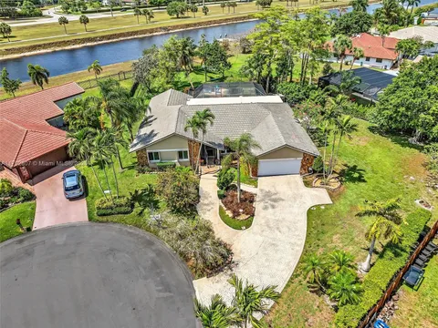 118 SW 100th Ter, Coral Springs, FL MLS: A11792807