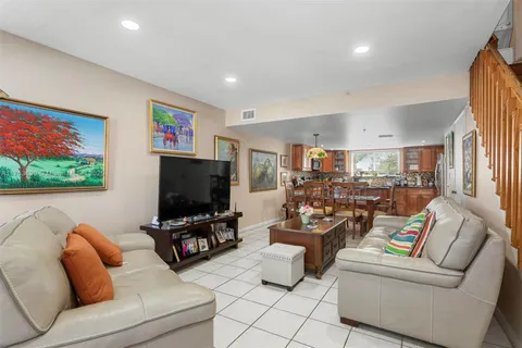 611 NW 82nd Ave Unit 311, Miami, FL 33126 - MLS#: A11753690