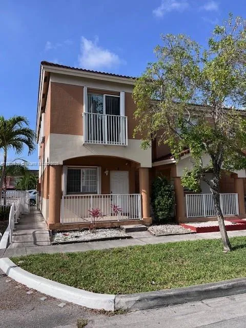 112 E 5th St Unit 4, Hialeah, FL MLS: A11805520