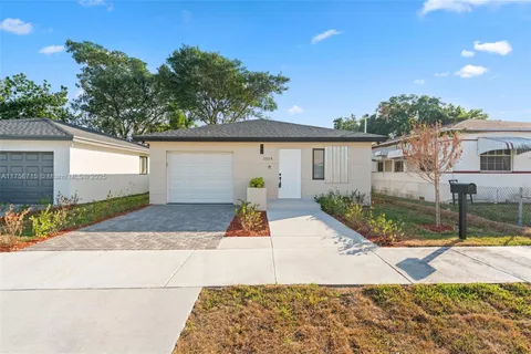 1558 NW 68th Ter, Miami, FL 33147 - MLS#: A11756715