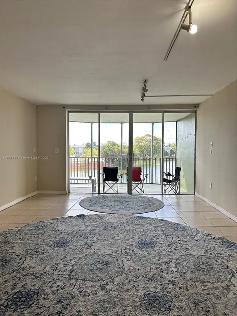 1750 NE 191st St Unit 225-4, Miami, FL 33179 - MLS#: A11744168