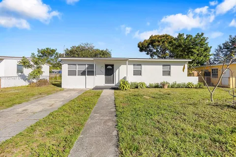 939 NW 12th St, Fort Lauderdale, FL 33311 - MLS#: A11727487