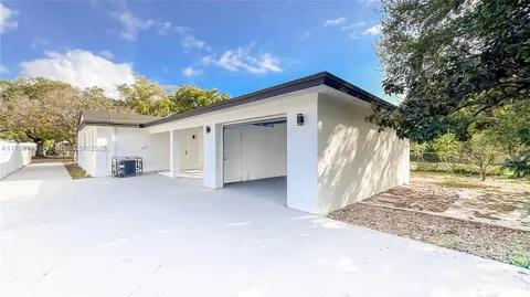 760 NW 125th St, North Miami, FL MLS: A11759146